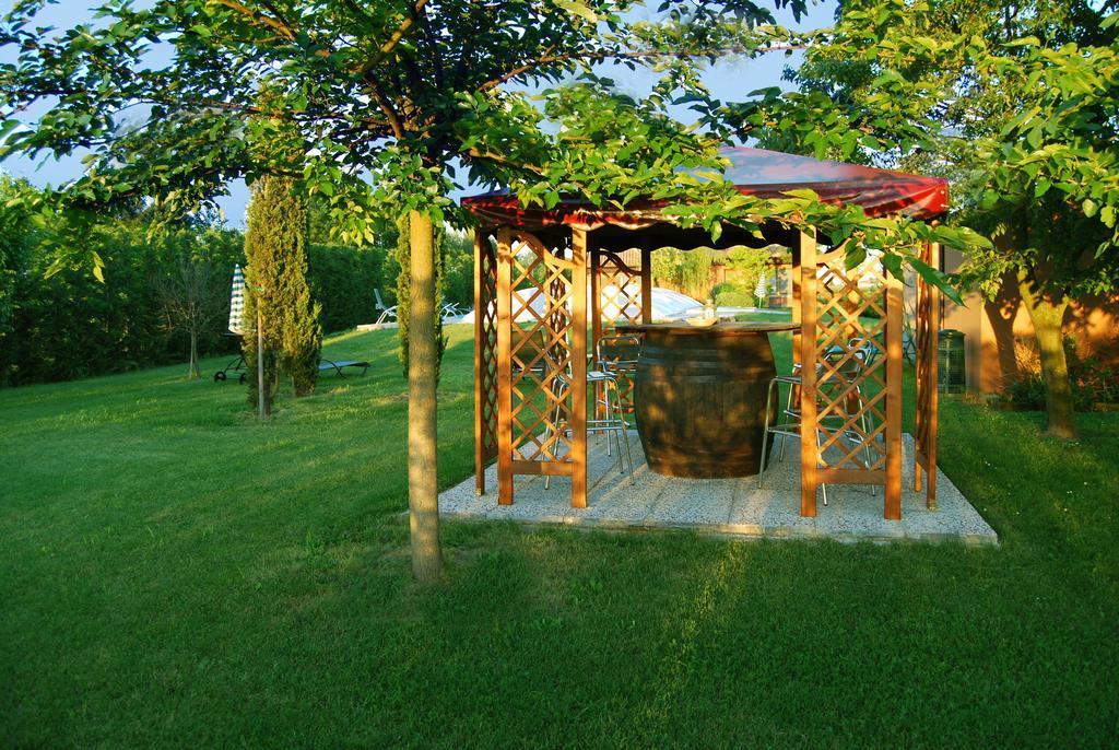 Bed & Breakfast Casale Belriguardo *